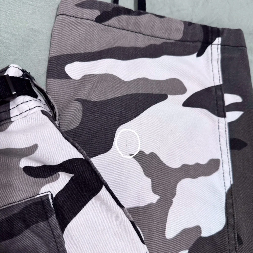 RothCo B. D. U Camo Cargo Pants High Rise Size Small Regular - Picture 7 of 12